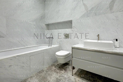 4-room apartment, 253 m² — 22