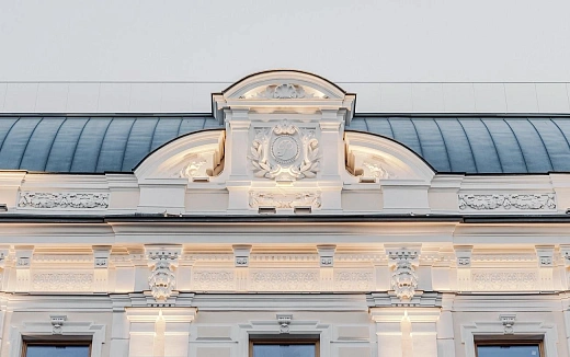 The House with Atlantes — 3