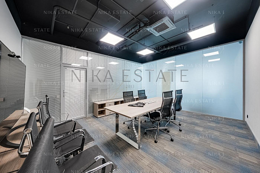 Office, 366 m² — 3