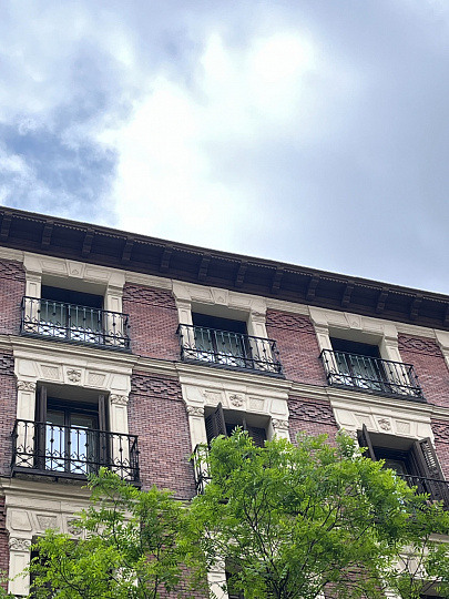 Alcalá, Recoletos — квартира с 11 балконами — 2