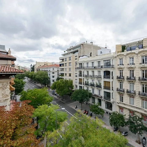Calle de Almagro — بنتهاوس رائع مع تراس