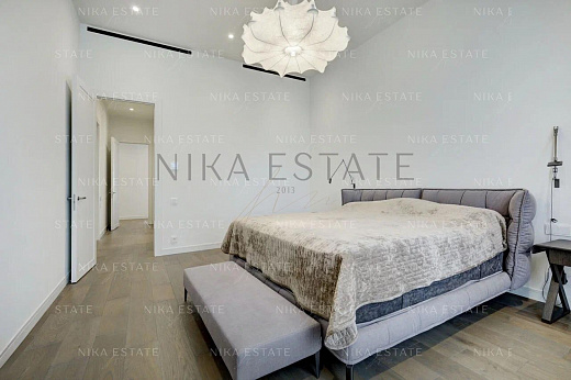 4-room apartment, 253 m² — 16