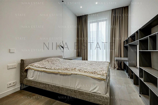 4-room apartment, 253 m² — 20