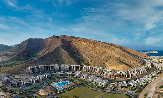 Muscat Bay — 7