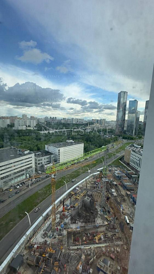 View Apartment in a Building with Sky Bridges — 24