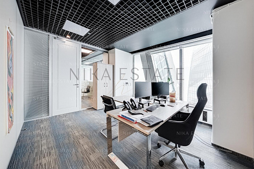 Office, 366 m² — 6