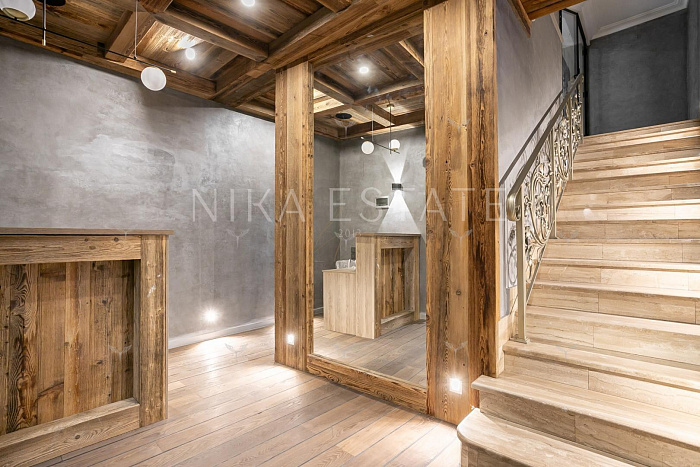Commercial Space, 159 m²