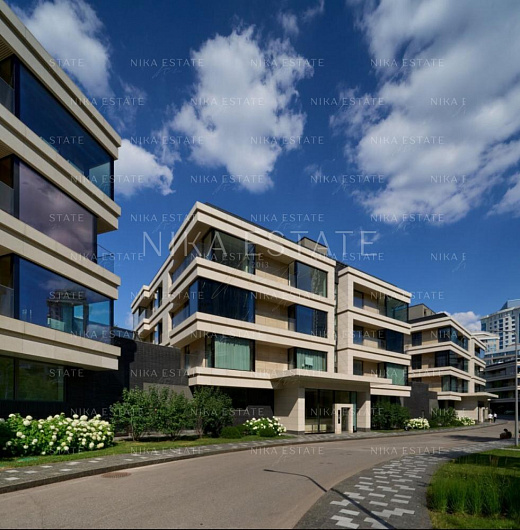 4-room apartment, 202 m² — 8
