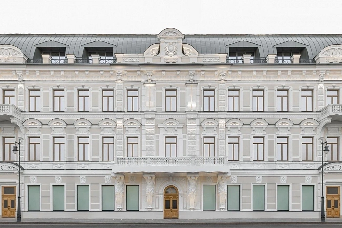 The House with Atlantes