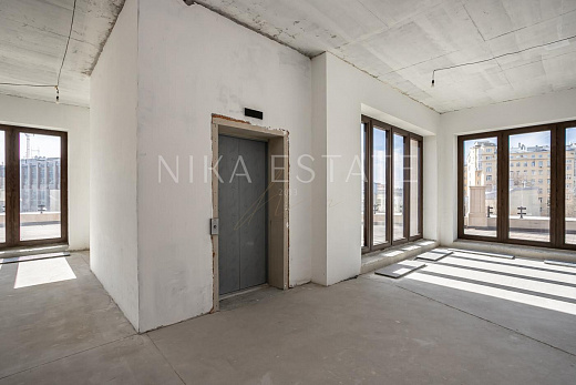 6-room apartment, 665 m² — 28